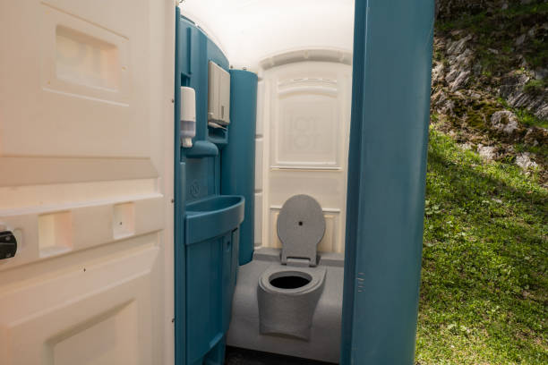 Best Portable bathroom rental  in Harper, KS