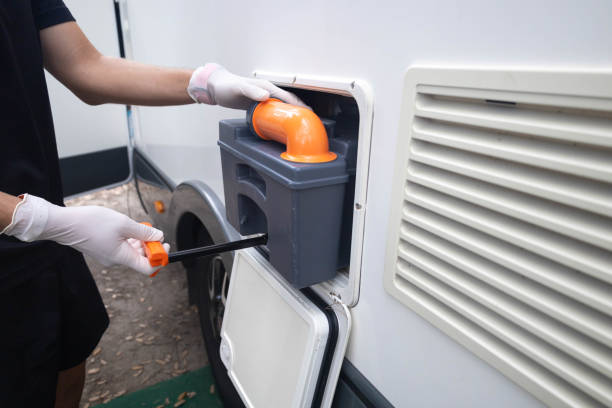 Portable Toilet Options We Offer in Harper, KS